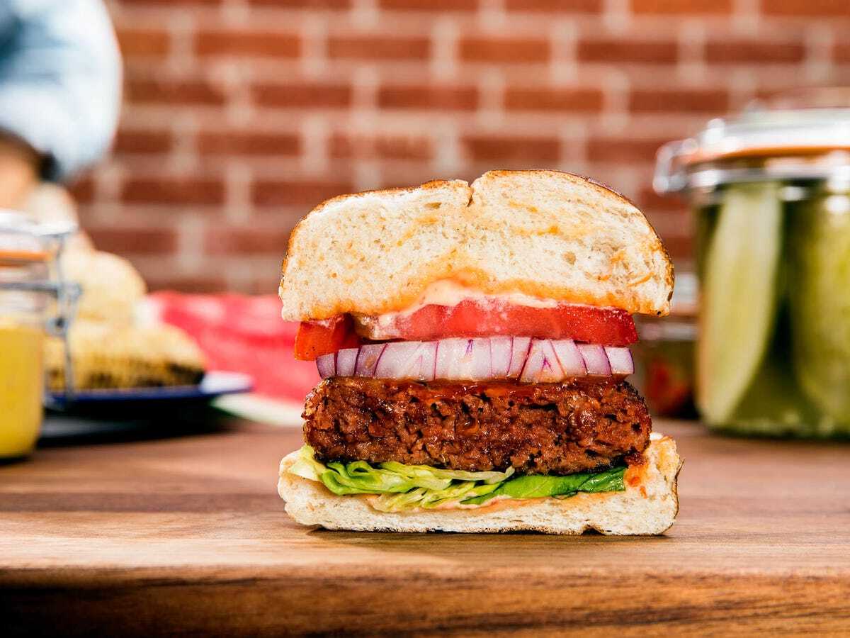 greek-grilled-beyond-meat-burgers-recipe