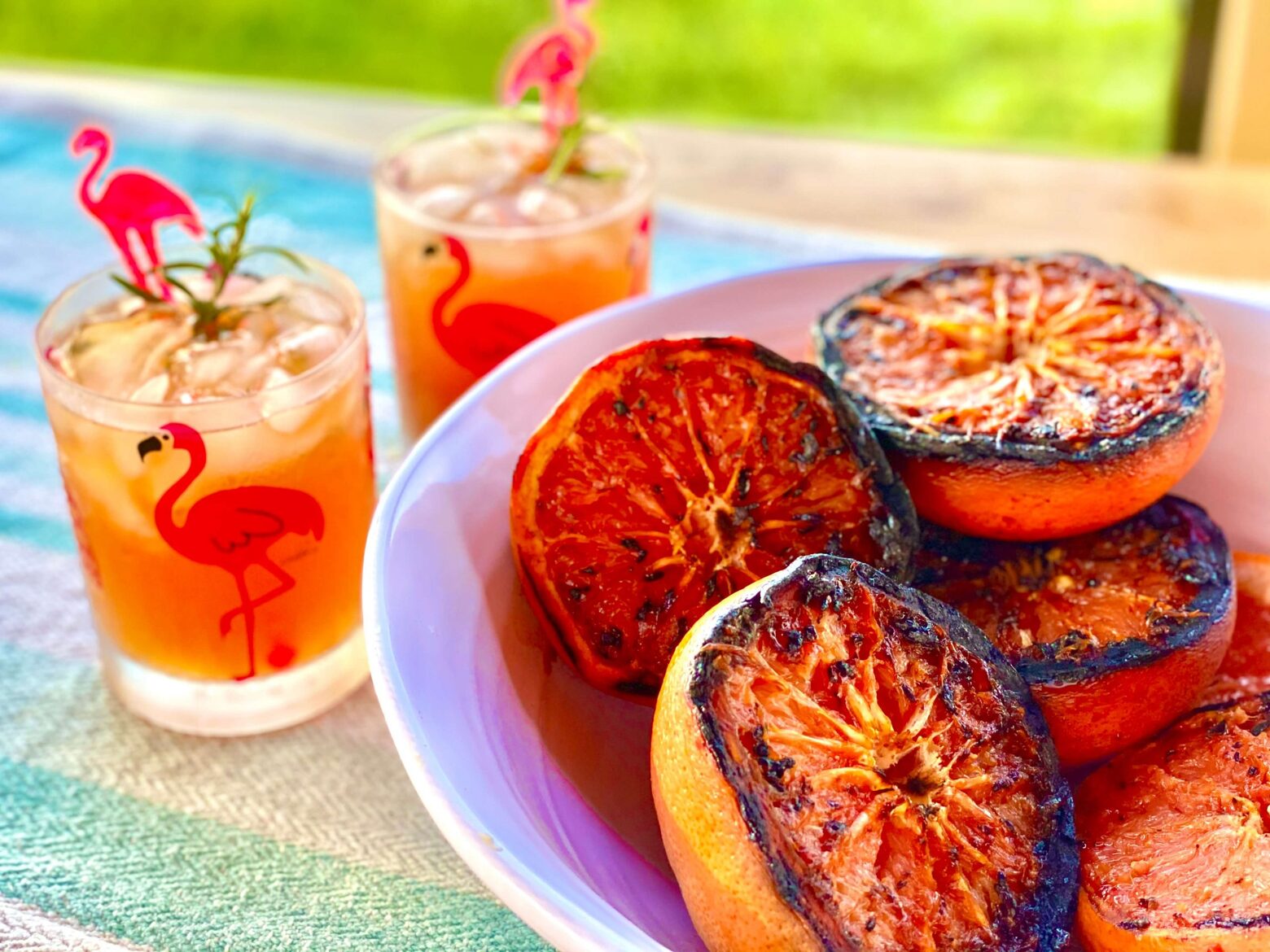 grilled-grapefruit-paloma-cocktail-recipe