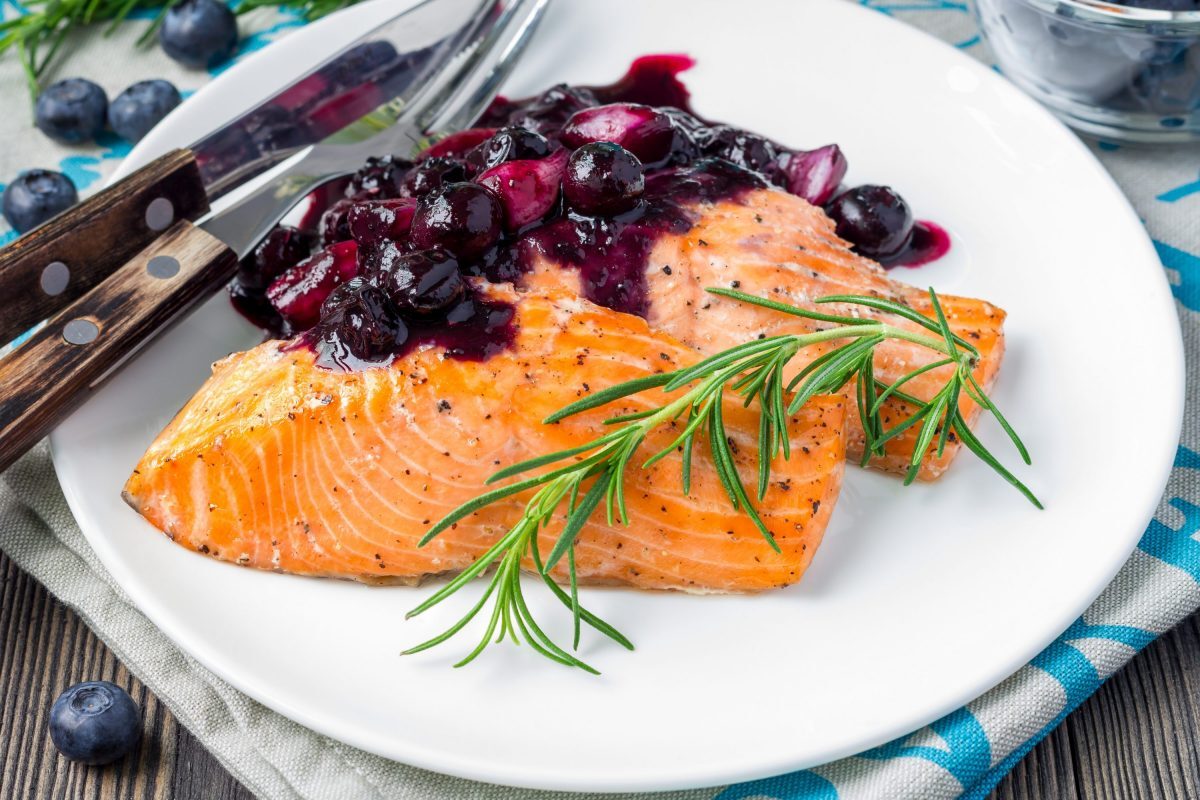 grilled-salmon-steaks-with-blueberry-sauce-recipe