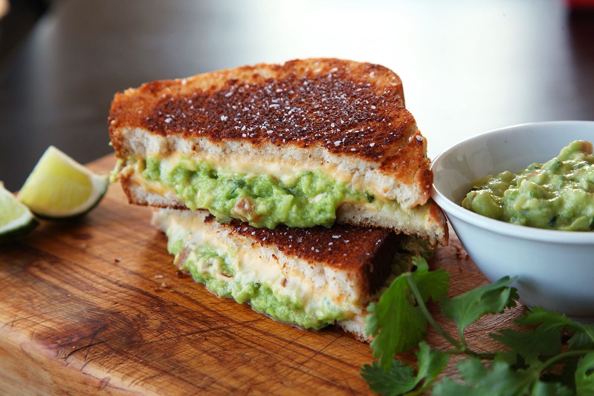 texas-toast-guacamole-grilled-cheese-recipe
