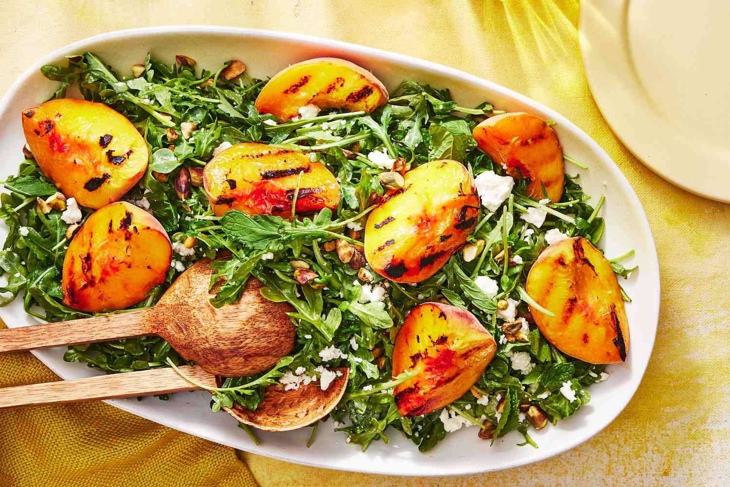 grilled-chicken-peach-and-arugula-salad-recipe