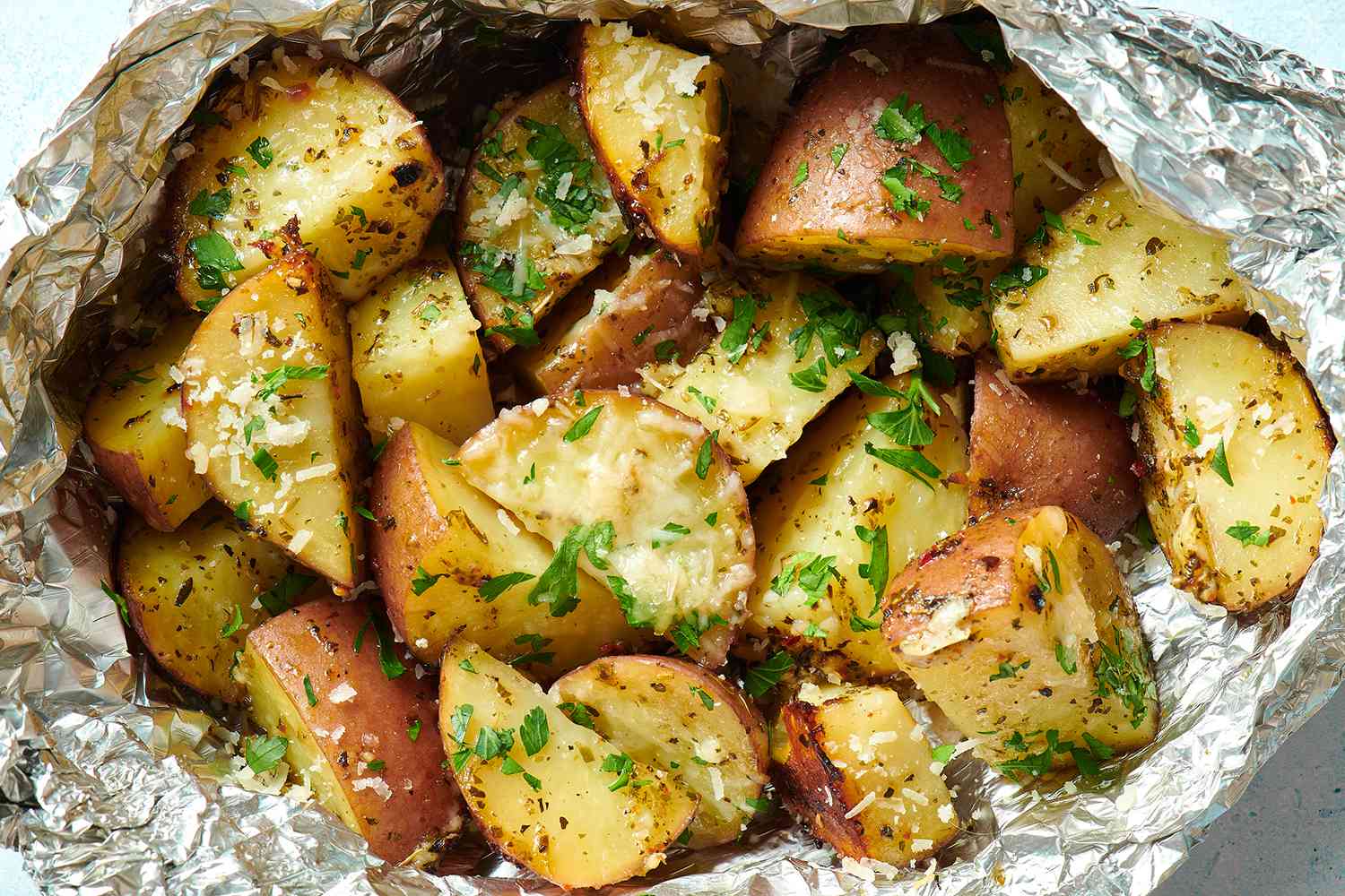 grilled-potatoes-in-foil-recipe