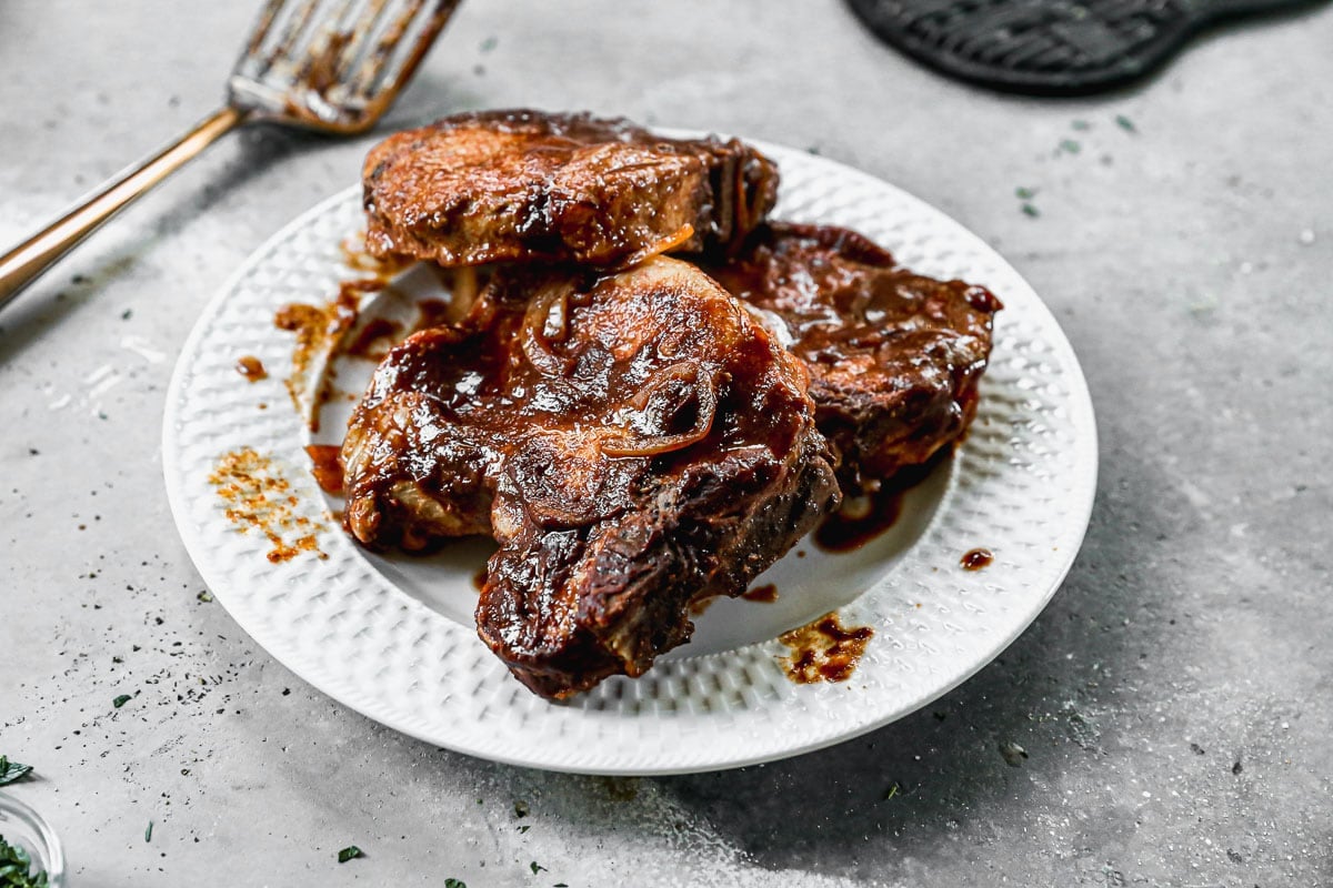 slow-cooker-bbq-pork-chops-recipe