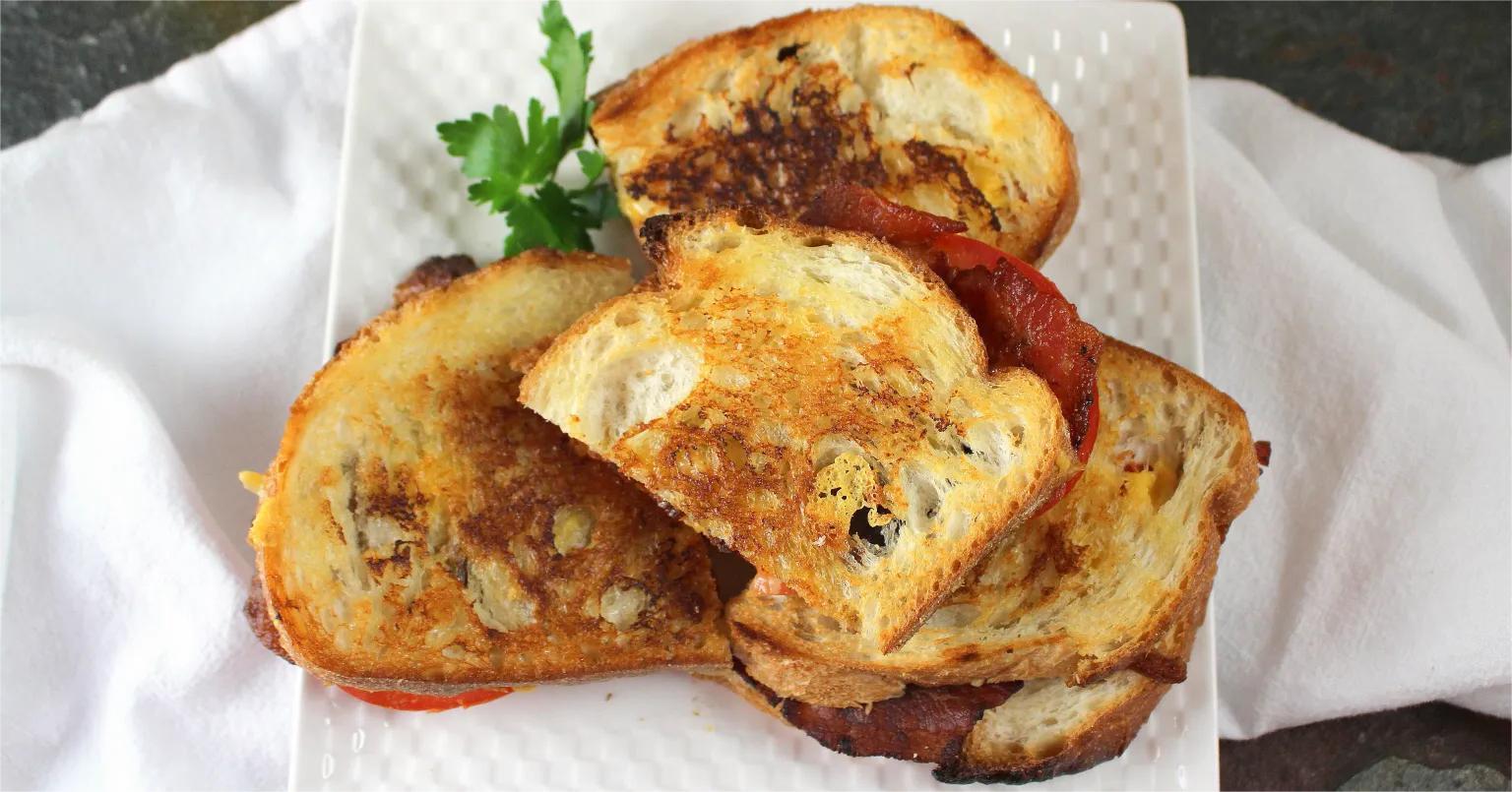 tomato-bacon-grilled-cheese-recipe